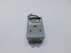 SFM0M2 GE ELECTRICAL DISTRIBUTION AND CONTROL CIRCUIT BREAKER OPERATOR 240V